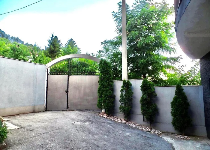 Lari And Klo 사라예보