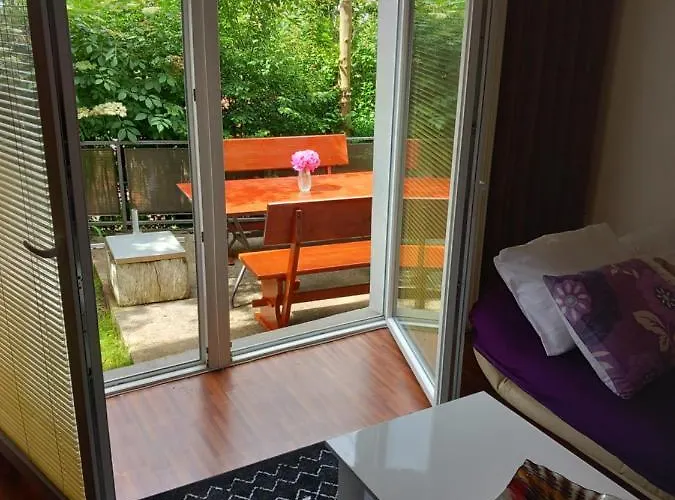 아파트 Lari And Klo *