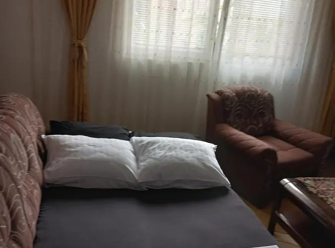 Lari And Klo * 사라예보